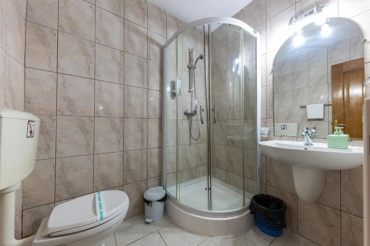 בוקרשט Hotel Amphitryon