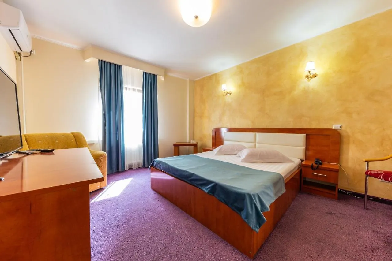 Hotel Amphitryon Bukareszt